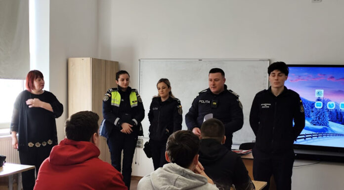 Poliția, în acțiune la Liceul Tehnologic Tismana