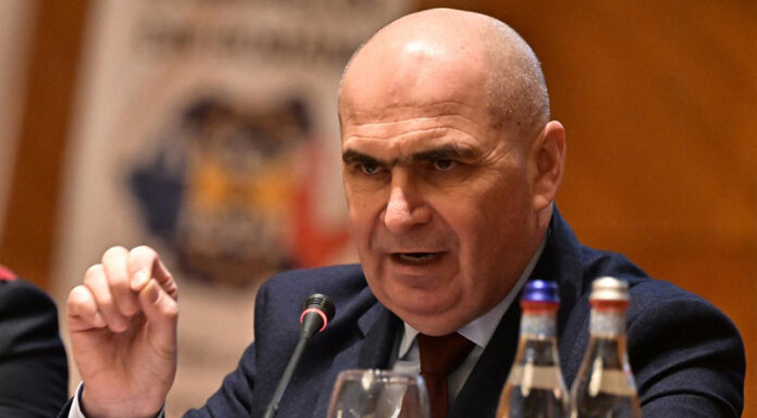 Guvernul adoptă ordonanța tăierilor și concedierilor