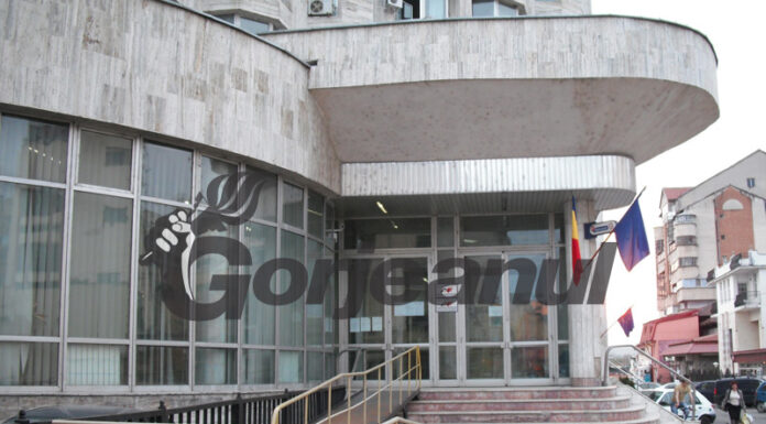 Mii de produse, la prețuri derizorii. Finanțele Gorj scot la vânzare bunuri confiscate