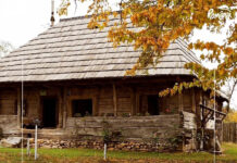 Hobița lui Brâncuși, în cursa pentru ,,Destinația Anului” – „Sate de poveste”!