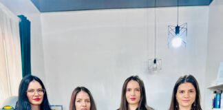 FOTO: Gest demn de urmat! Ele sunt polițistele care și-au donat părul pentru femeile care luptă cu cancerul