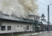 VIDEO: Incendiu puternic la Mănăstirea Sfânta Treime, în timpul slujbei