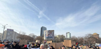 Dascălii au protestat la Guvern și se pregătesc de greva generală