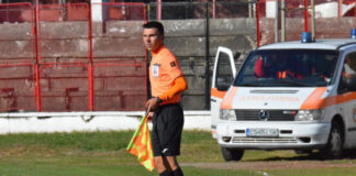 Un arbitru gorjean a debutat în liga secundă