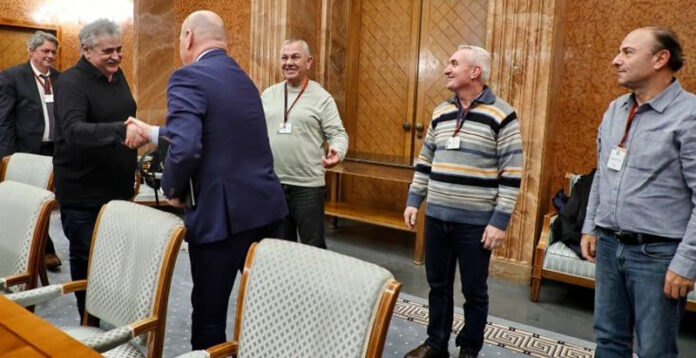 ba1cf30a-7d79-4e02-99aa-0dca35395076