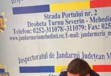 Bărbat din Motru, prins în timp ce vindea haine contrafăcute