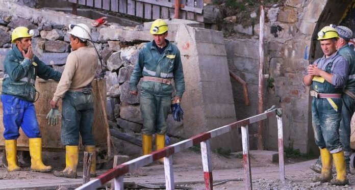 Mineralele critice din România, în atenția canadienilor