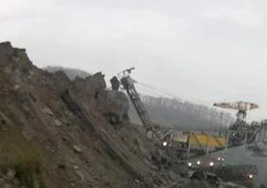 Încă o alunecare de teren într-o carieră miniieră a CEO