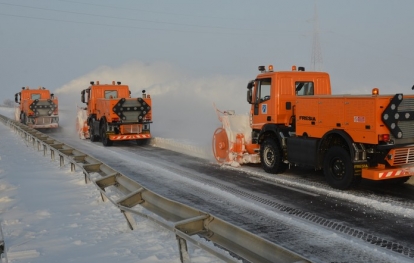 Ninsorile nu au închis drumurile. Recomandări pentru șoferi