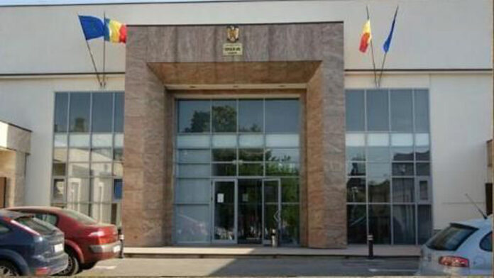 Sentința definitivă în cazul bărbatului care și-a incendiat soția, amânată