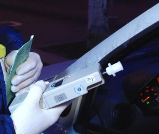 Un șofer băut bine s-a urcat la volan și a provocat un accident la Târgu-Jiu