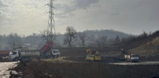 A furat de la locul de muncă! Excavatorist trimis după gratii