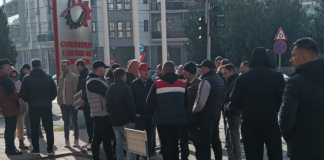 24 de ore fără hrană! Nicio ambulanță la greviștii CE Oltenia!