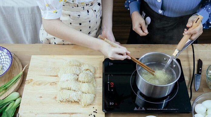 Cum alegi o oală pentru plita cu inducție care să merite investiția