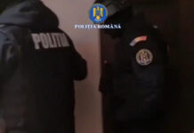 Reținut după ce și-a lovit iubita cu pumnii în cap