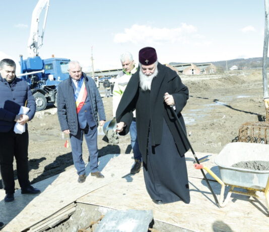 Moment istoric pentru Scoarța: prima piatră la Fabrica de cherestea „Sfântul Iosif”