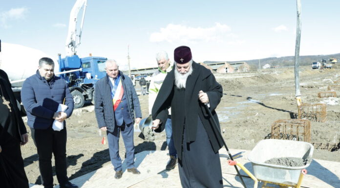 Moment istoric pentru Scoarța: prima piatră la Fabrica de cherestea „Sfântul Iosif”