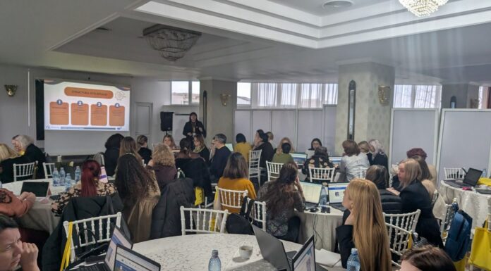 Profesori și inspectori din Gorj, la seminarul eTwinning de la Craiova