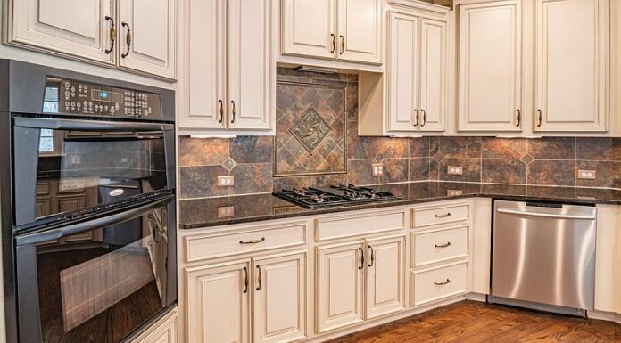 6 avantaje ale utilizării unui cuptor electric incorporabil în locul unuia tradițional