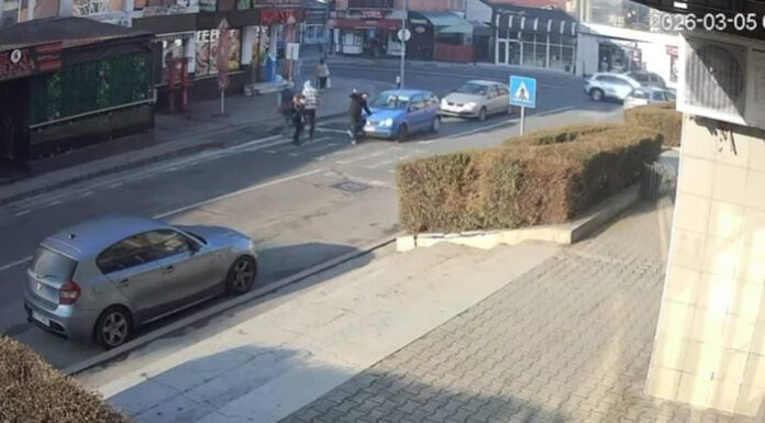 Bătrân din Țicleni, cercetat după ce a dat cu mașina peste un pieton și apoi a plecat de la locul accidentului
