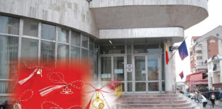 Mii de mărțișoare confiscate, din aur și argint, scoase la licitație de Fiscul din Gorj