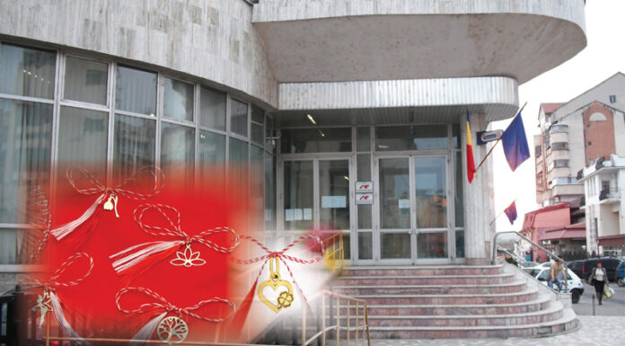 Mii de mărțișoare confiscate, din aur și argint, scoase la licitație de Fiscul din Gorj