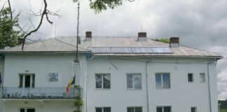 Bani publici pierduți în vadul pârâului, la Căpreni! Consiliul Local a aprobat dezafectarea unei platforme construită fără avize