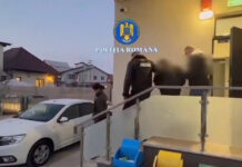 VIDEO: Reținut după ce a furat bani dintr-o mașină și a încercat să spargă, cu levierul, un aparat de efectuat plăți