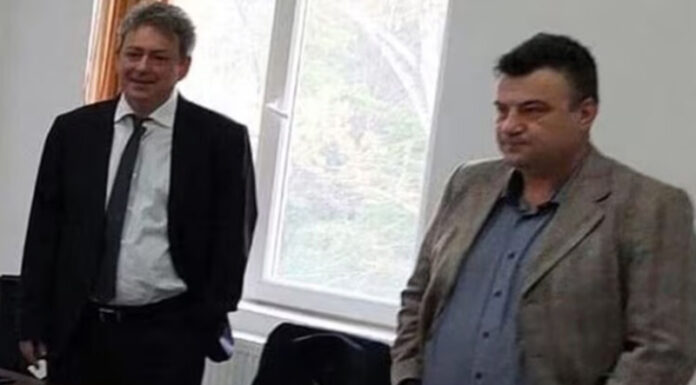 Șefii CEO, mufați sănătos la milioanele companiei de stat în timp ce prăbușesc profitul, utilajele și instalațiile CEO