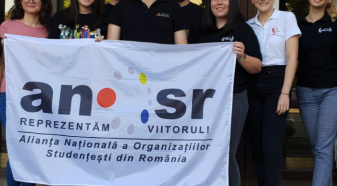 Protest al studenților, sâmbătă, în Piața Victoriei