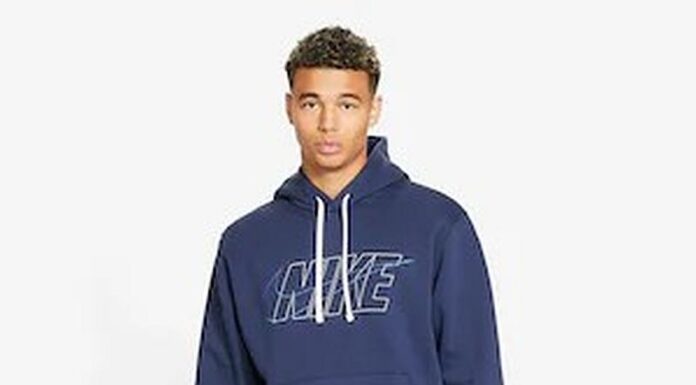 Uniforma modernă pentru confort, mișcare și stil de zi cu zi