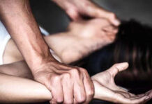 Adolescentă violată de un bărbat din Turceni, timp de trei ani, cu complicitatea mamei minorei