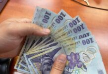 Burse sociale de 925 de lei pentru studenți