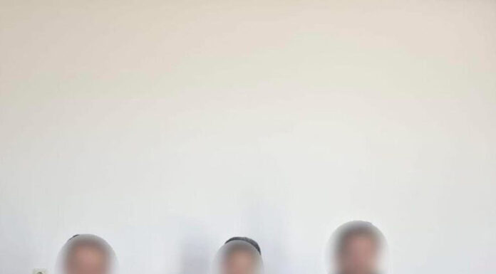 Trei bărbați din Târgu Jiu, prinși cu parfumuri contrafăcute