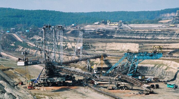 Refuzat la pensie, un miner din Motru câștigă în instanță. Casa de Pensii, obligată să-i reanalizeze dosarul