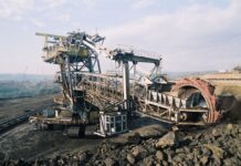 CEO dă peste un milion de lei pentru închirierea de autovehicule de transport marfă cu șofer