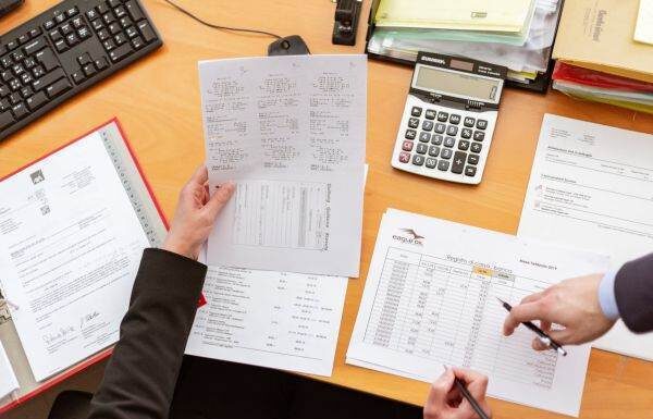 Pensia pe card, soluția rapidă propusă pensionarilor din Gorj