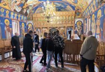 Deținuți ai Penitenciarului Târgu Jiu, în pelerinaj la Mănăstirea Sfânta Treime