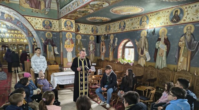Biserica ,,Sfânta Treime” din municipiul Târgu-Jiu, gazdă a unei noi întâlniri a copiilor și tinerilor din cadrul parohiei, în Duminica Ortodoxiei din Postul Mare