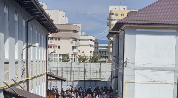 Sute de elevi din Gorj, la Concursul Interjudețean „MATE+”