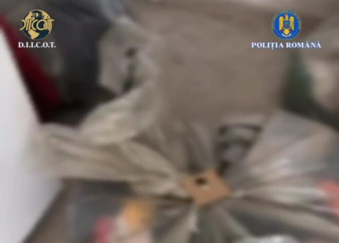 VIDEO: Bărbat din Fărcășești, arestat pentru trafic de persoane, prin metoda loverboy