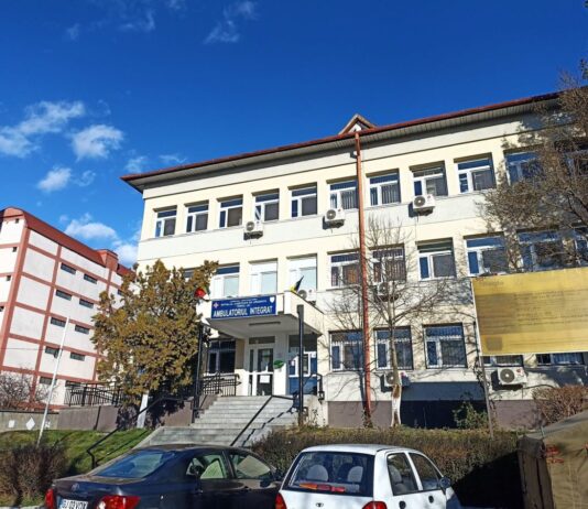 Tot mai mulți gorjeni ajung la oftalmolog. Peste 10.000 de consultații la Policlinica Târgu Jiu