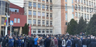 FNME și SME Oltenia: ,,Avem 7800 de oameni care stau cu bagajele făcute să plece din țară”