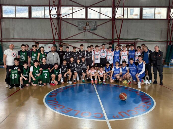 Baschetbaliștii de la CNTV, calificați la etapa națională