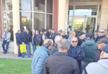 Șefii CEO, huiduiți din nou!