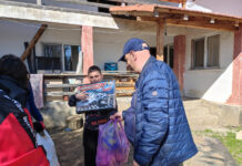 Caravana „Gorjeanul” a ajuns la copiii din satele de poveste Polovragi și Racovița