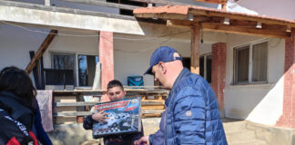 Caravana „Gorjeanul” a ajuns la copiii din satele de poveste Polovragi și Racovița