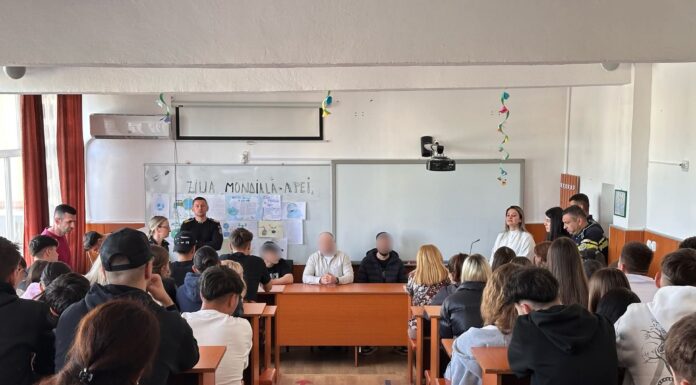 Polițiști și agenți de penitenciar, la Liceul Sportiv din Târgu Jiu