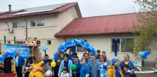 FOTO/VIDEO: Punte între suflete la CSCCH Târgu Jiu: emoție și solidaritate de Ziua Autismului