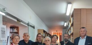 Lansare de carte la Biblioteca orăşenească din Ţicleni – ,,În Timiş, în zona petrolieră, mi se spunea «Mitică olteanu’» şi nimeni nu realiza că sunt prahovean! În viaţă, am făcut ceea ce mi s-a interzis, dar, am făcut bine”!